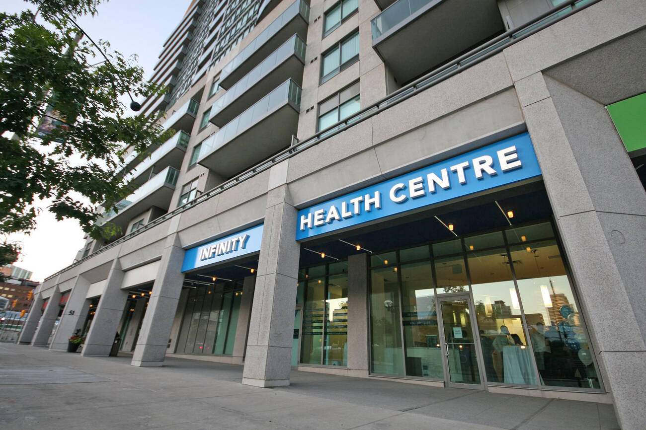 2017106-walk-in-clinic.jpg